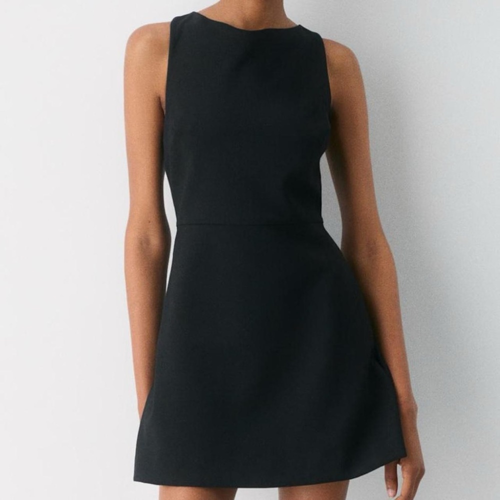 BNWOT Aritzia Bond Dress